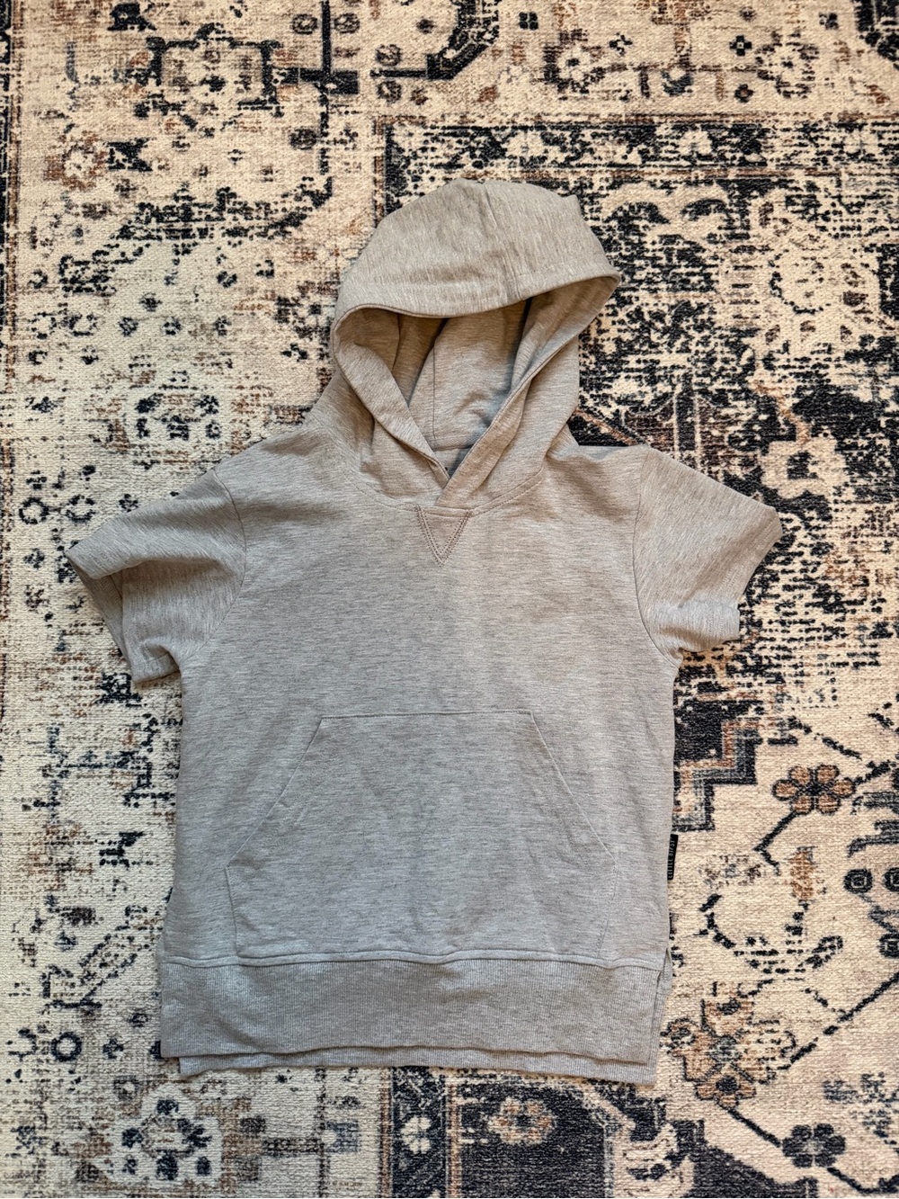 Little Bipsy Light Gray Short-Sleeve Hoodie